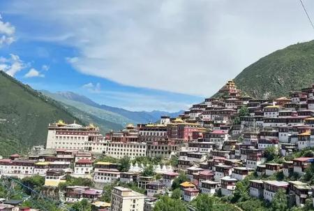 甘孜藏族自治州属于哪个市
